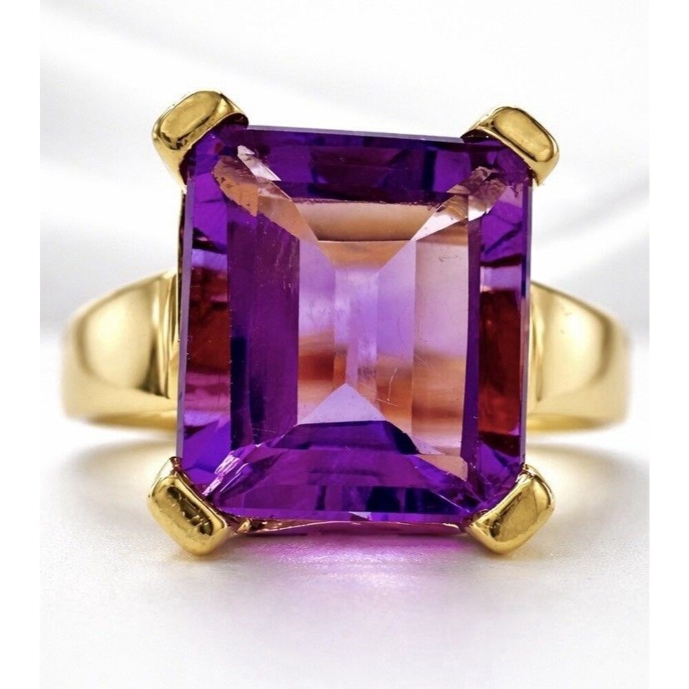 Solid 6.24g 14K YG Gold Emerald Cut Purple Amethyst Ring Size 6.5 Scrap Or Wear